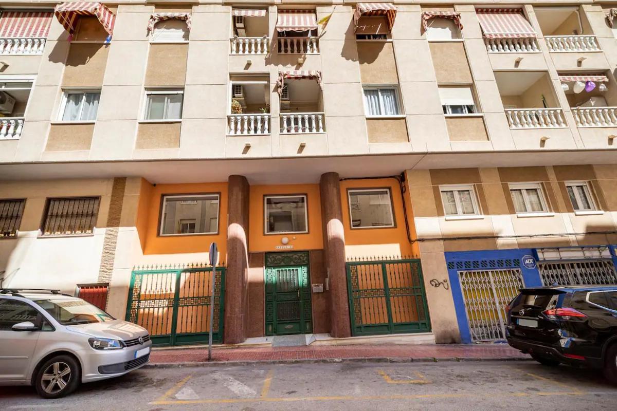 Apartamento Compartido - Solo El Dormitorio Es Privado 托雷维耶哈 外观 照片