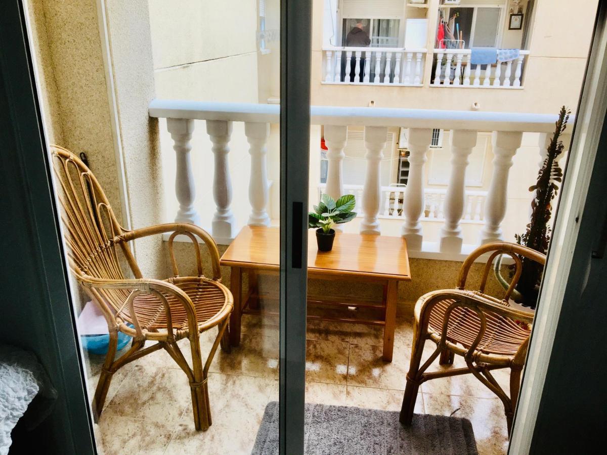Apartamento Compartido - Solo El Dormitorio Es Privado 托雷维耶哈 外观 照片